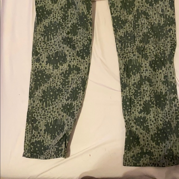 Jeans - Picture 2 of 2